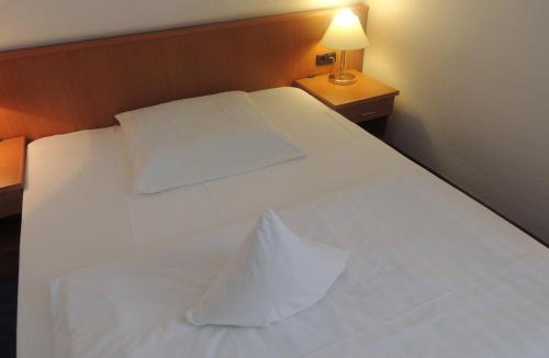 Osterode am Harz Hotel | Hotel-Restaurant zum Roeddenberg