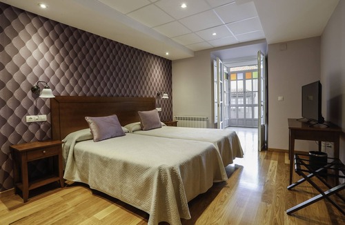 Pravia Hotel | Hotel Rey Silo