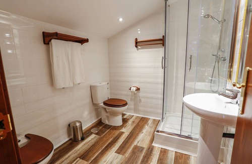 Pravia Hotel | Hotel Rey Silo