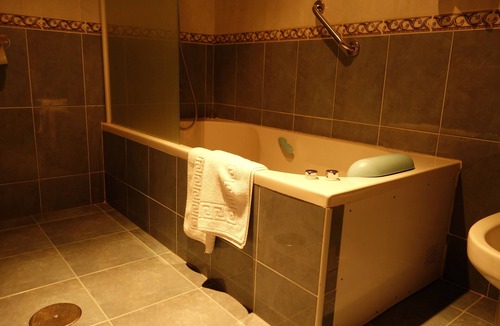 Santa Maria del Paramo Hotel | Hotel Reyes de León