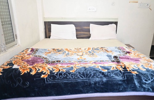Faizabad Hotel | Hotel RG