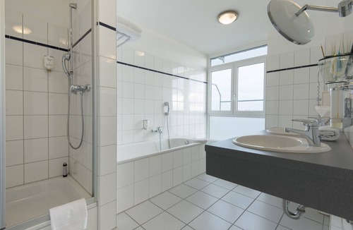 Rees Hotel | Hotel Rheinpark Rees
