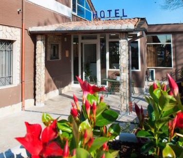 Cesano Hotel | Hotel Riesco