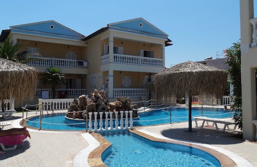 Pefkochori Apartment | Hotel Rigakis