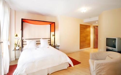 Robledo de Chavela Hotel | Hotel Rincon de Traspalacio