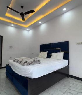 Delhi Hotel | Hotel River View