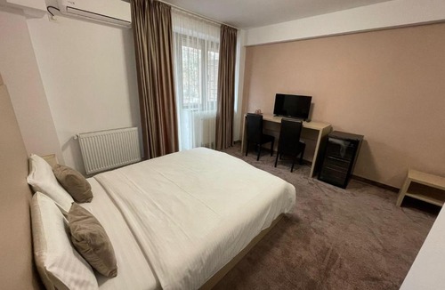 Sector 3 Hotel | Hotel Rivoli