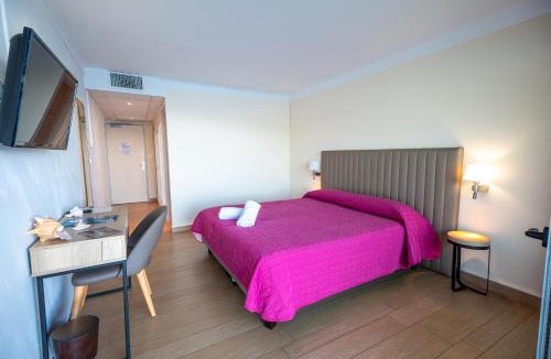 Propriano Hotel | Hotel Roc E Mare