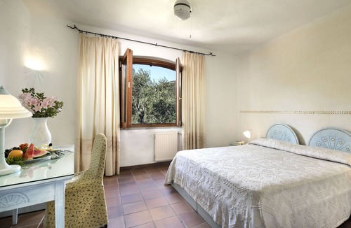 San Pantaleo Hotel | Hotel Rocce Sarde