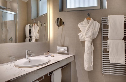 8th Arrondissement Hotel | Hotel Rochester Champs Elysées