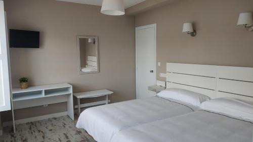 Castrillon Hotel | Hotel Román