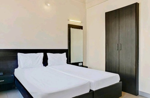 Central Pune Hotel | Hotel Rose Lodge