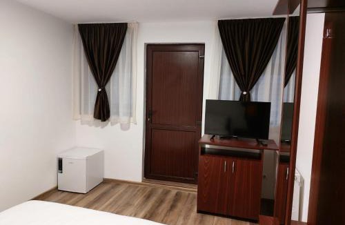Nehoiu Hotel | Hotel Roua Muntilor