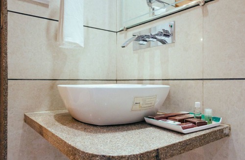 Vapi Hotel | Hotel Royal Shelter