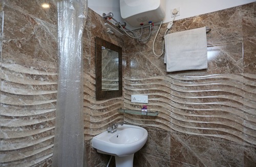 Park Street Hotel | Hotel Rushabh Home