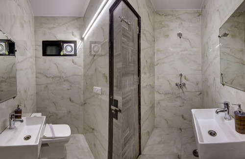 Paharganj Hotel | Hotel S B Inn Paharganj