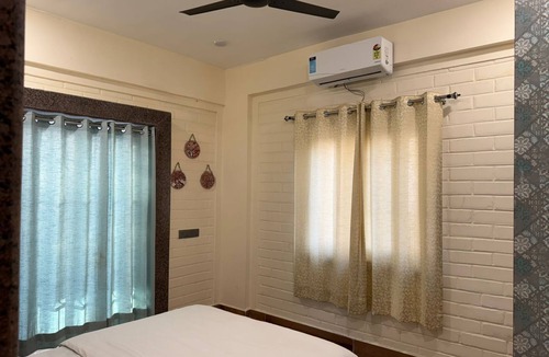 Rishikesh Hotel | Hotel Sacred Roots