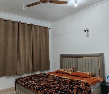 Srinagar Hotel | Hotel Sada Bahar