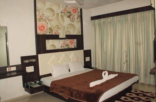 Bilimora Hotel | Hotel Saffron