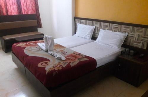 Nashik Hotel | Hotel Saffronn