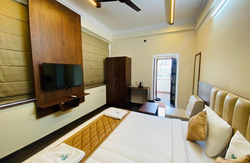 Narasapura Hotel | Hotel Sahara Tree