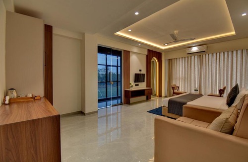 Shirdi Hotel | Hotel Sai Mahima, Near Sai Baba Temple