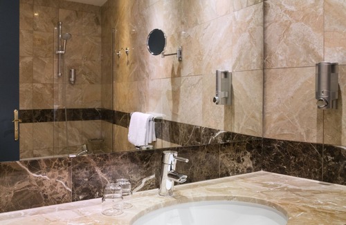 Saint-Thomas-d'Aquin Hotel | Hotel Saint Germain