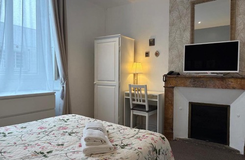 Saint-Donatien Hotel | Hotel Saint Yves