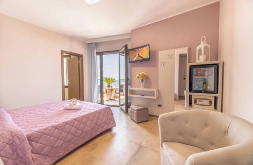 Torre San Giovanni Hotel | Hotel Salento MirFran