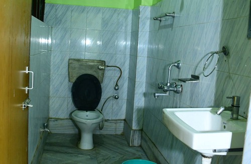 Bhadrak Hotel | Hotel Sampark