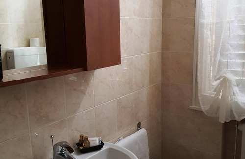 Buon Pastore-Sant'Agnese-San Damaso Hotel | Hotel San Geminiano