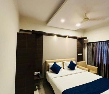 Gandhi Nagar Hotel | Hotel Sandalwood Inn - Rooms and Spa