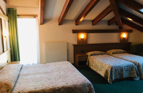 Fucine Hotel | Hotel Santoni