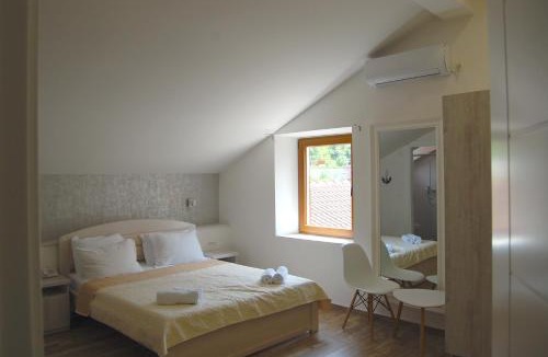 Dobrota Hotel | Hotel Sara