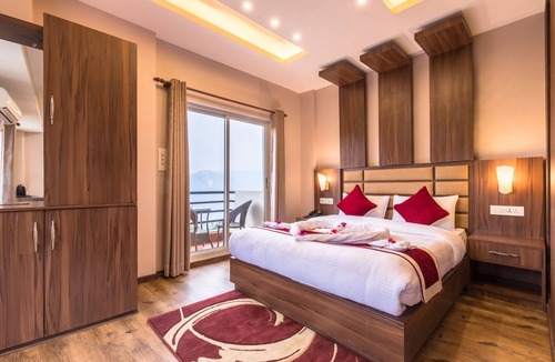 Dhulikhel Hotel | Hotel Sarathi