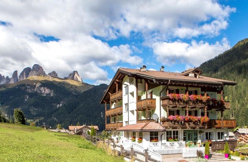 Alba Hotel | Hotel Sassleng