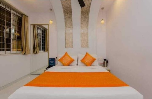 Vile Parle East Hotel | Hotel Satellite