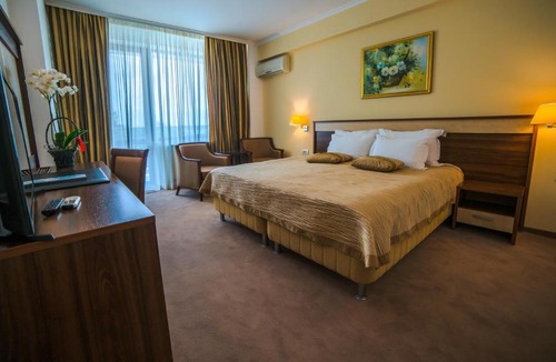 Saturn Hotel | Hotel Saturn