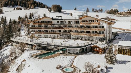 Castelrotto Hotel | Hotel Scherlin