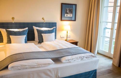 Kaisheim Hotel | Hotel Schloss Leitheim