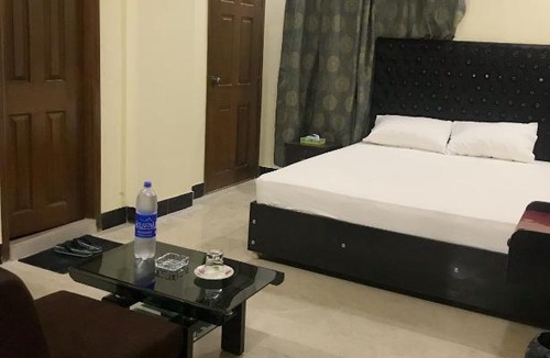 Karachi Hotel | Hotel Second Home