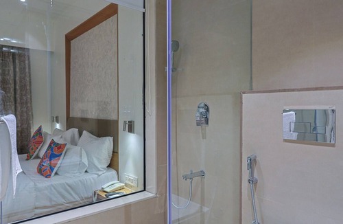 Sayajiganj Hotel | Hotel Sera Vadodara