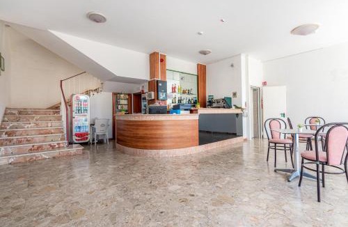 San Giuliano a Mare Hotel | Hotel Serafini