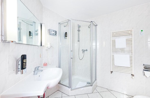 Ostheim Hotel | Hotel Servatius