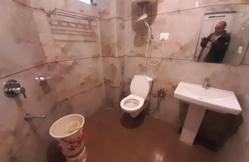 Naina Devi Hotel | Hotel Sharma Guest House