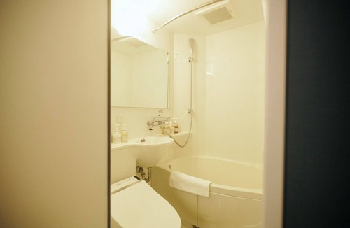 Minato Hotel | Hotel She, Osaka