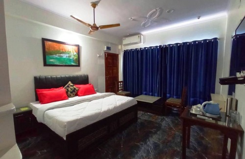 Lansdowne Hotel | Hotel Sheetal Tower