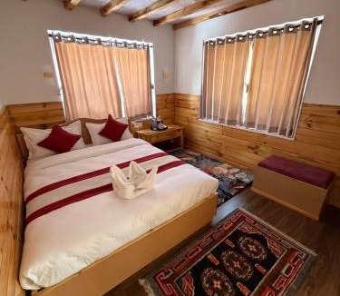 Namche Bazaar Hotel | Hotel Sheryang