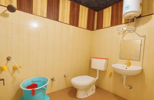 Vrindavan Hotel | Hotel Shiri Krishna
