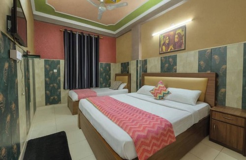 Vrindavan Hotel | Hotel Shiri Krishna